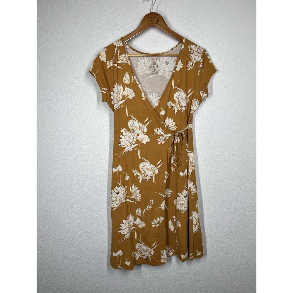 Sherpa Adventure Gear Padma Wrap Dress Small Floral Caramel Lotus